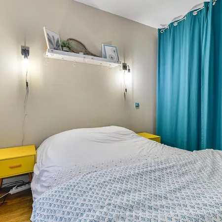 Beautiful Bright Design And Quiet Apartment Paris